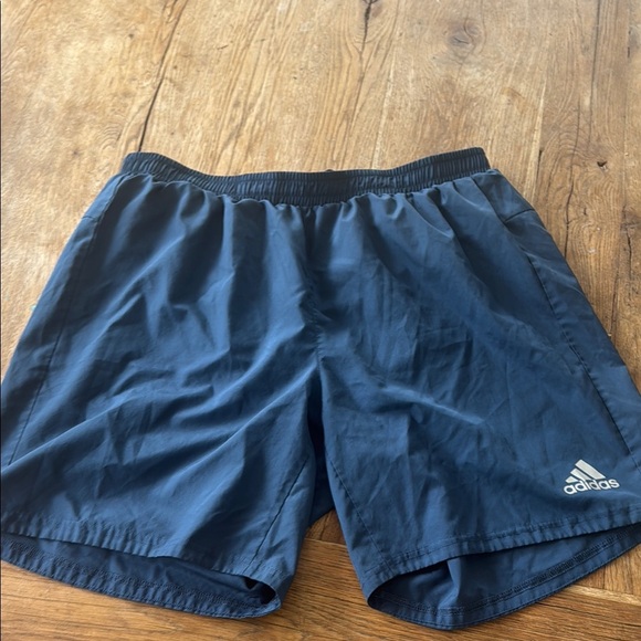 Adidas, running short size extra large men’s - Picture 1 of 5